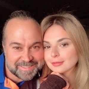 Meet your Posher, Sal